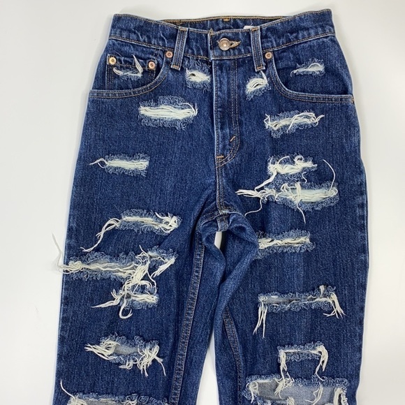 Vintage Levi's 550 Relaxed Fit Tapered Leg Destroyed Jeans Size 3 Med. 25x31 - Picture 2 of 12